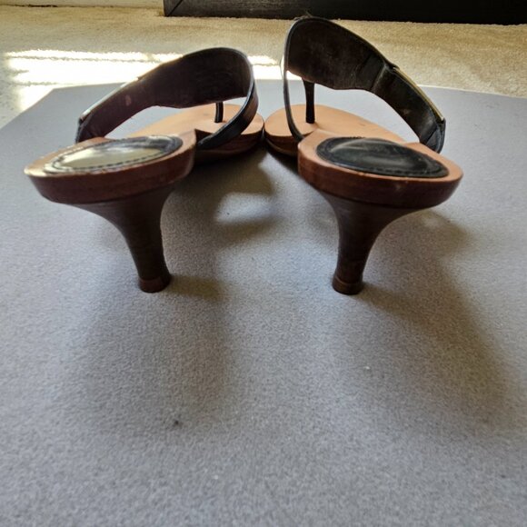 Coach Black Thong Sandals Kitten Heels Size 8 - Picture 5 of 5